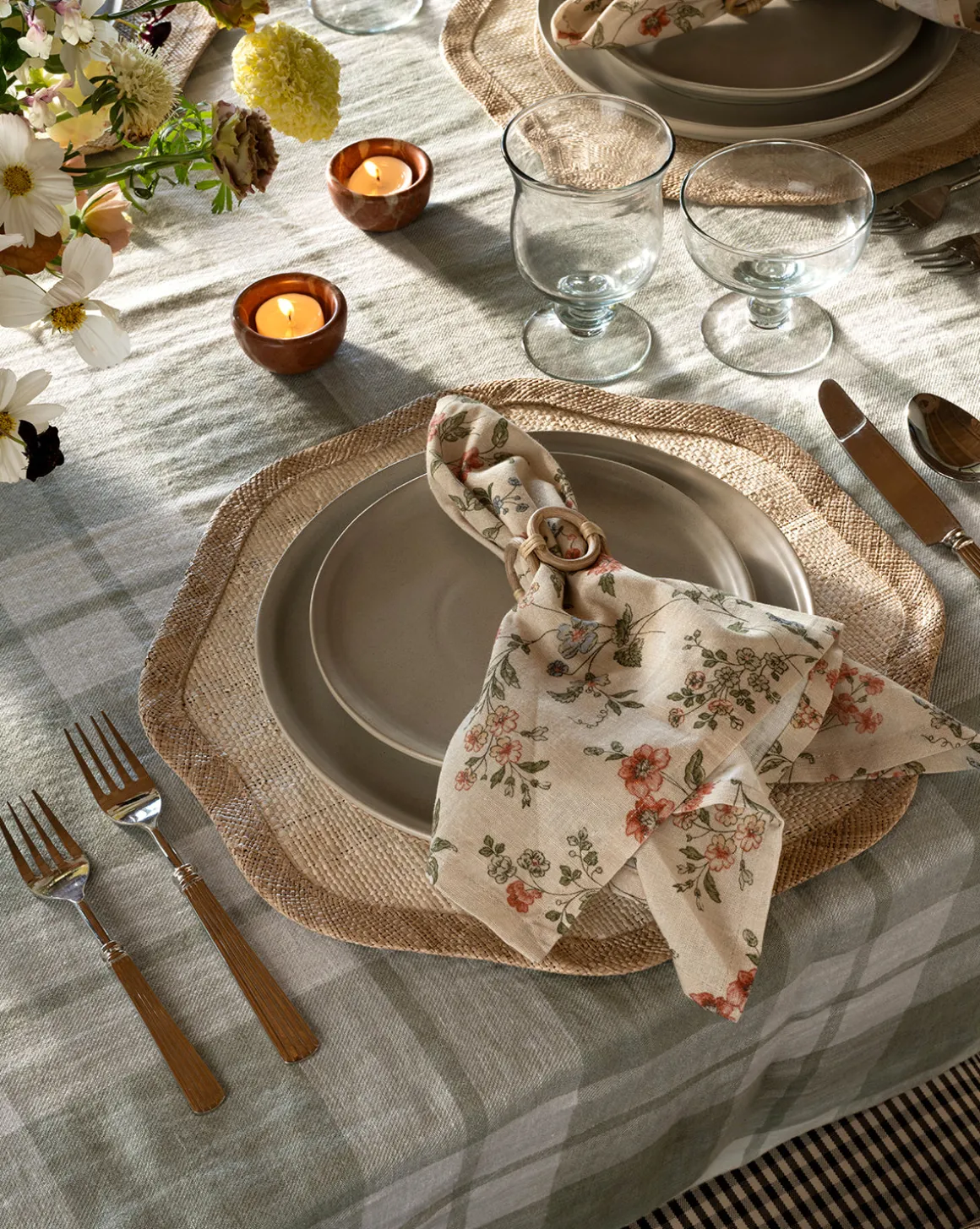 Aiden Soft Gray Dinner Plate