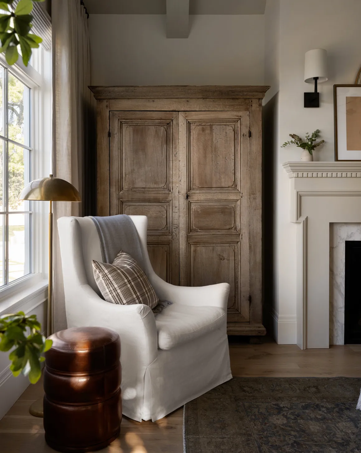 Aldorno Floor Lamp