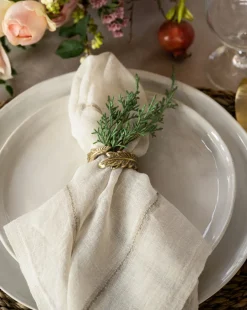 Botanical Brass Napkin Ring (Set of 4)