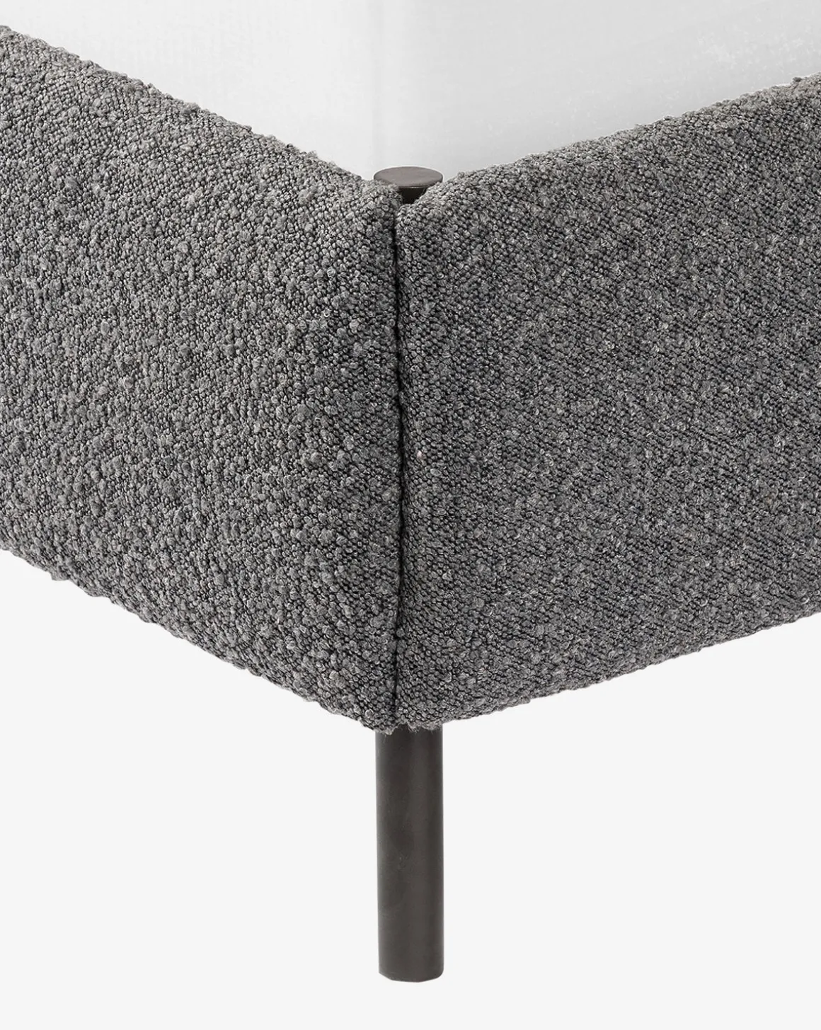 Depolo Bed