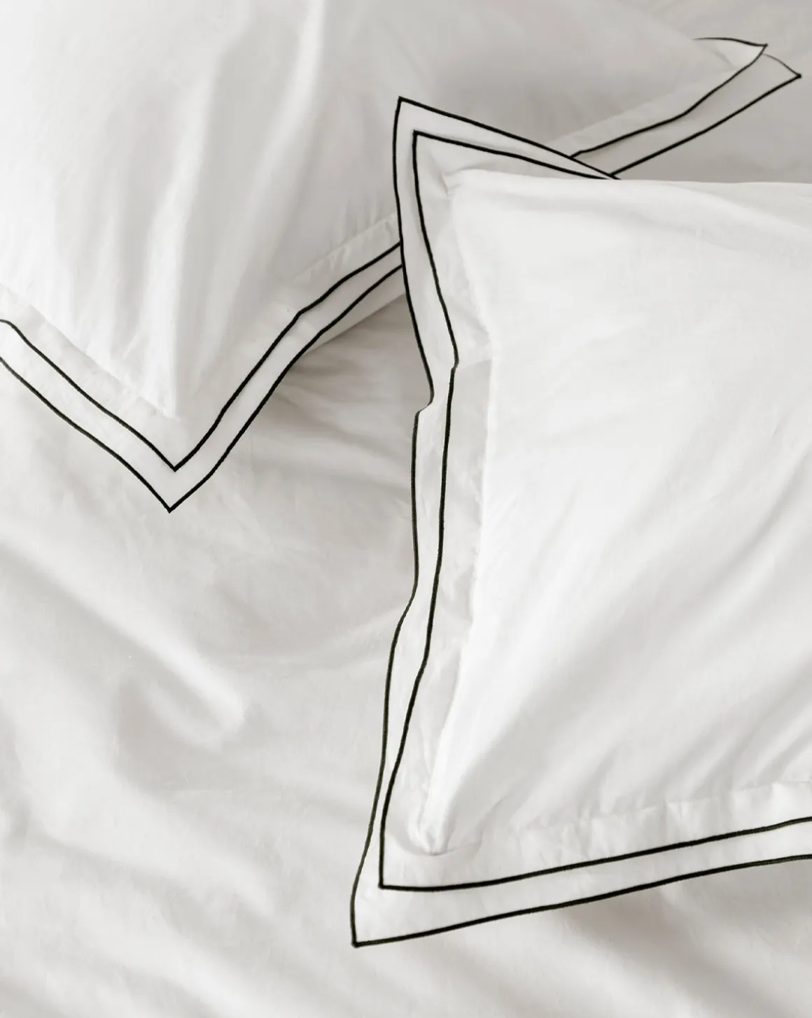 Devlin White Shams (Set of 2)