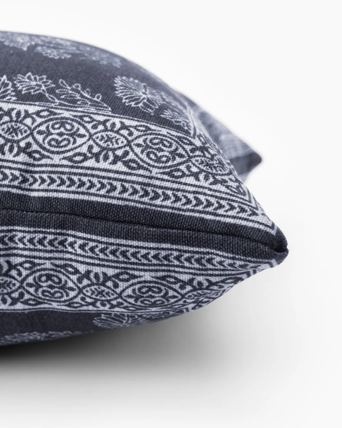 Emmy Indoor/Outdoor Pillow