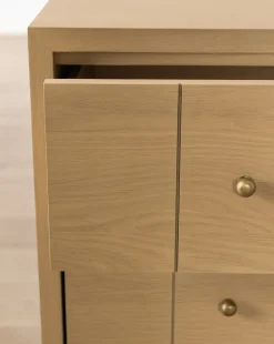 Huxton Dresser