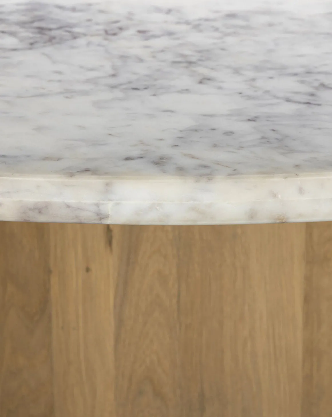 Kinlaw 60" Round Dining Table