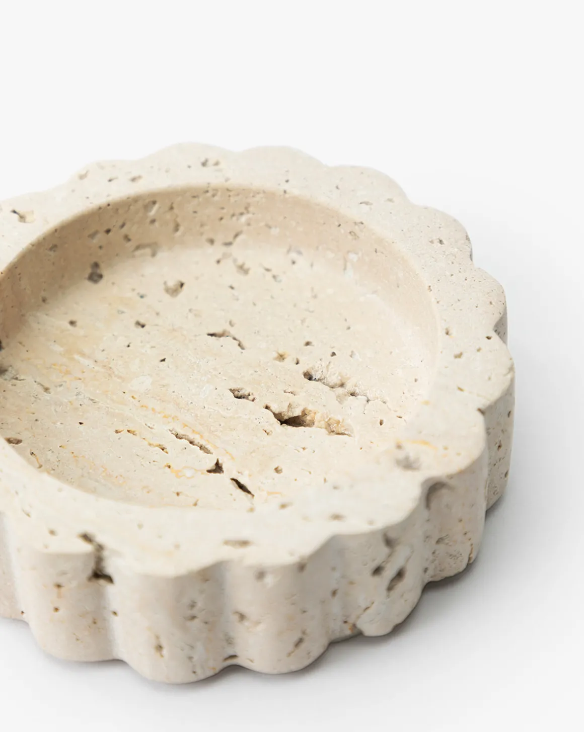 Lottie Scalloped Plate