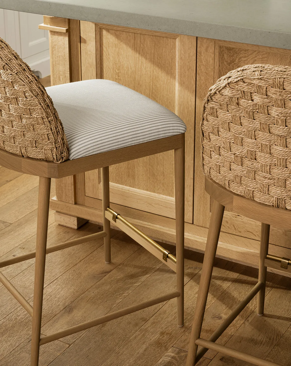 Molly Stool