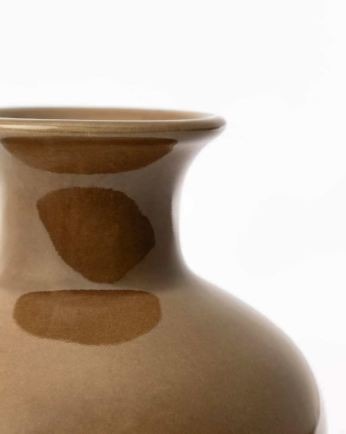 Natalia Vase