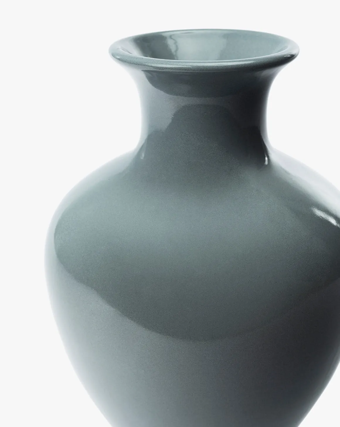Natalia Vase