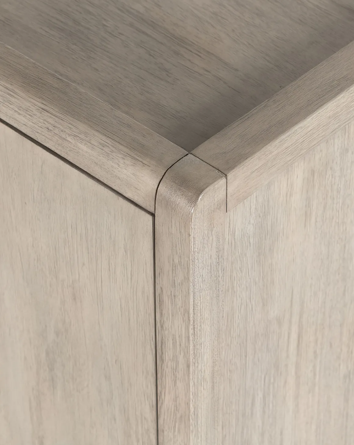 Nyx Sideboard