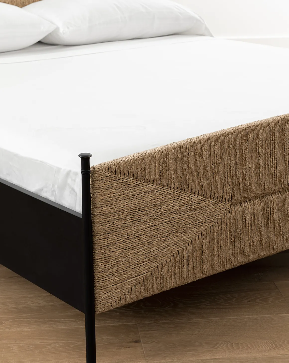 Peregrine Bed