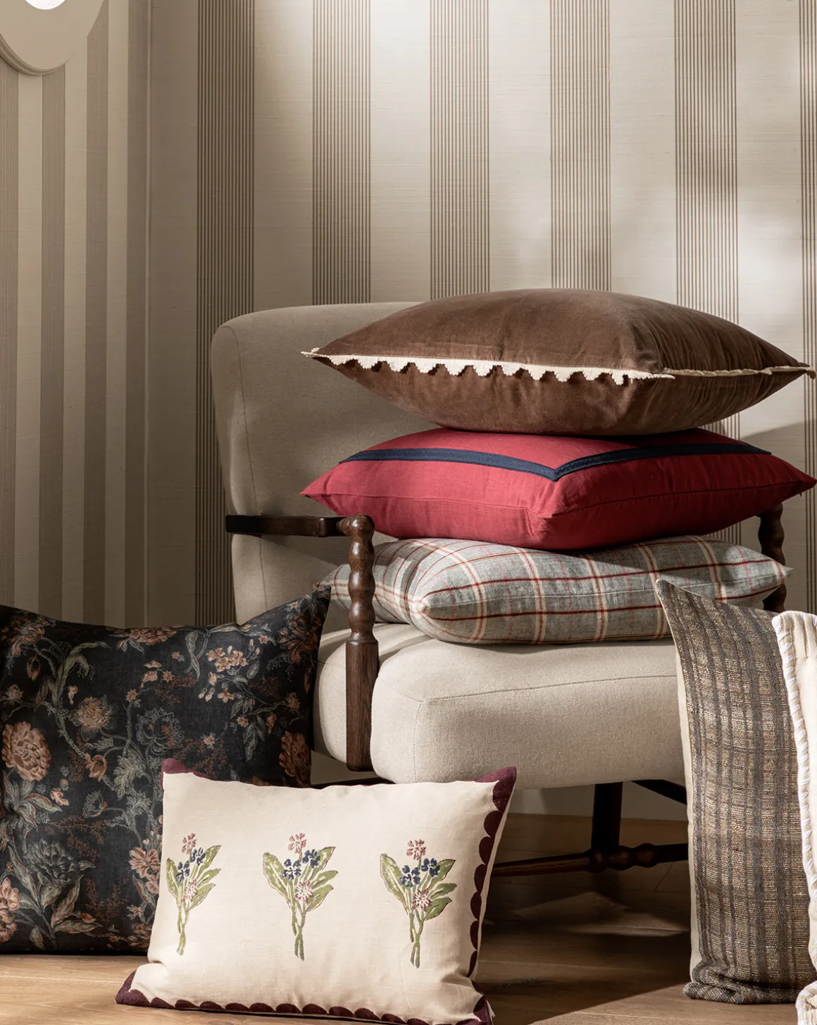 Silvia Pillow Cover