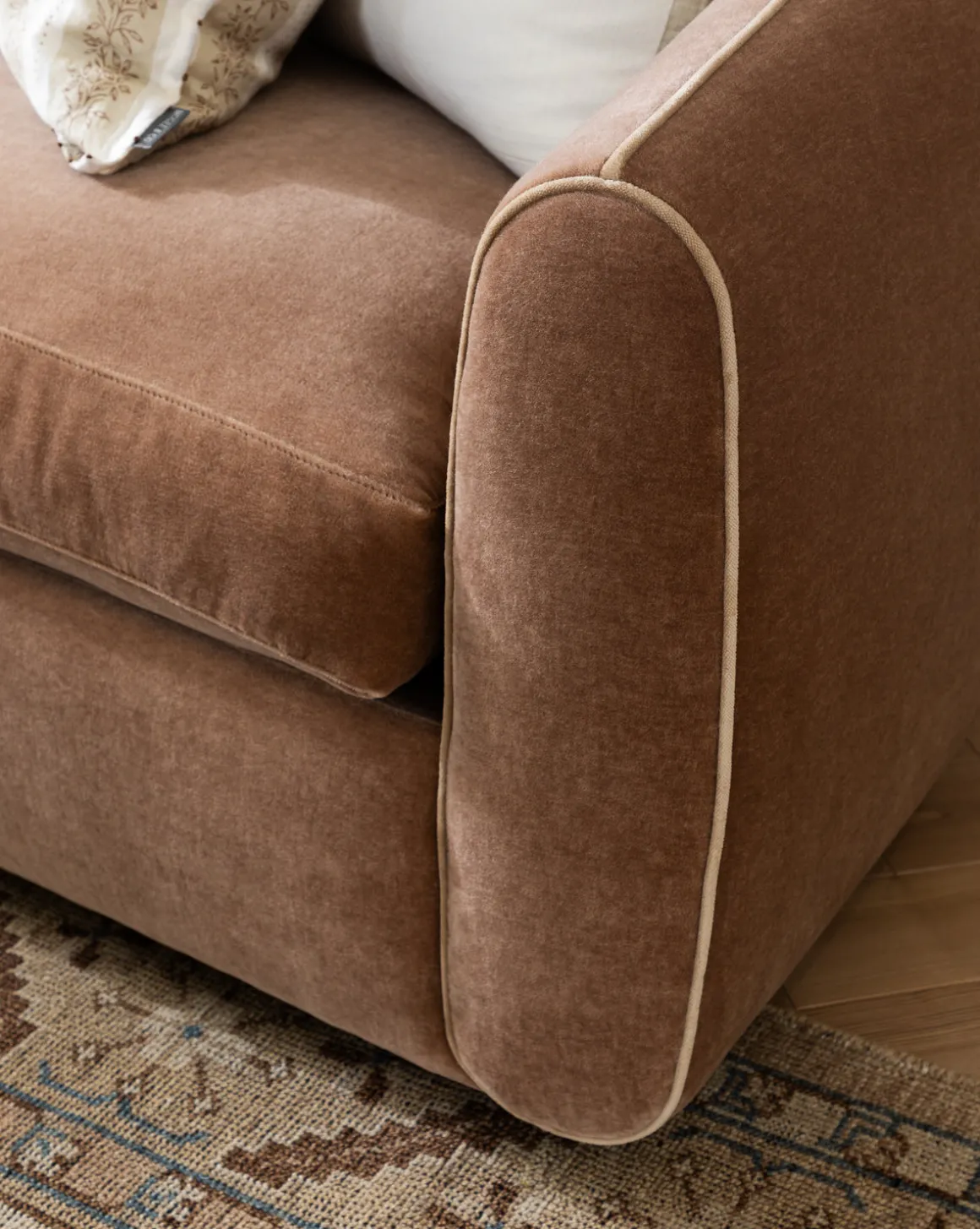 Wexler Sofa 90"